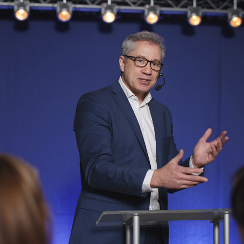Jan Ditgen schafft Banken Zugang zur Künstlichen Intelligenz