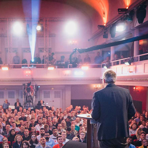 Vorteile von dem KI-Vortrag für Sparkassen von Jan Ditgen